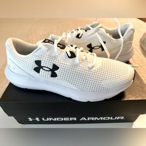 Under Armour Surge 3